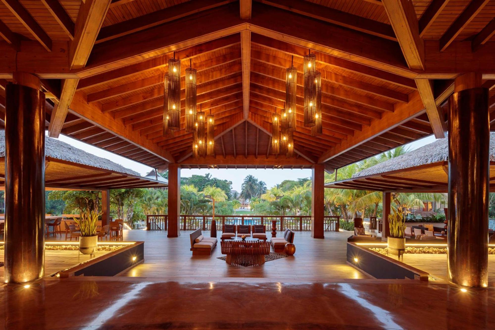 Indura Beach & Golf Resort Curio Collection By Hilton Tela Exterior foto